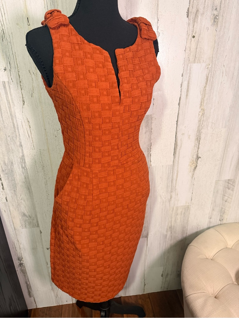 Stunning textured sheath Burnt Orange dress by Tabitha Anthropologie size 0 - Picture 5 of 13